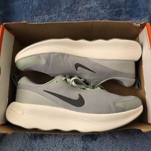 NEW Nike Promina Running Shoes